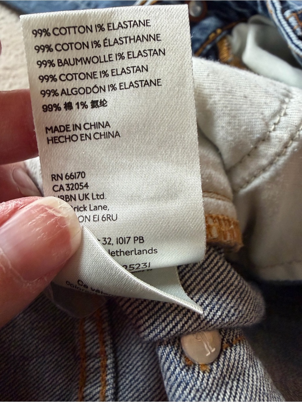 Pilcro Vintage Straight Distressed Blue High-Rise jeans size 29 like new - Picture 13 of 15